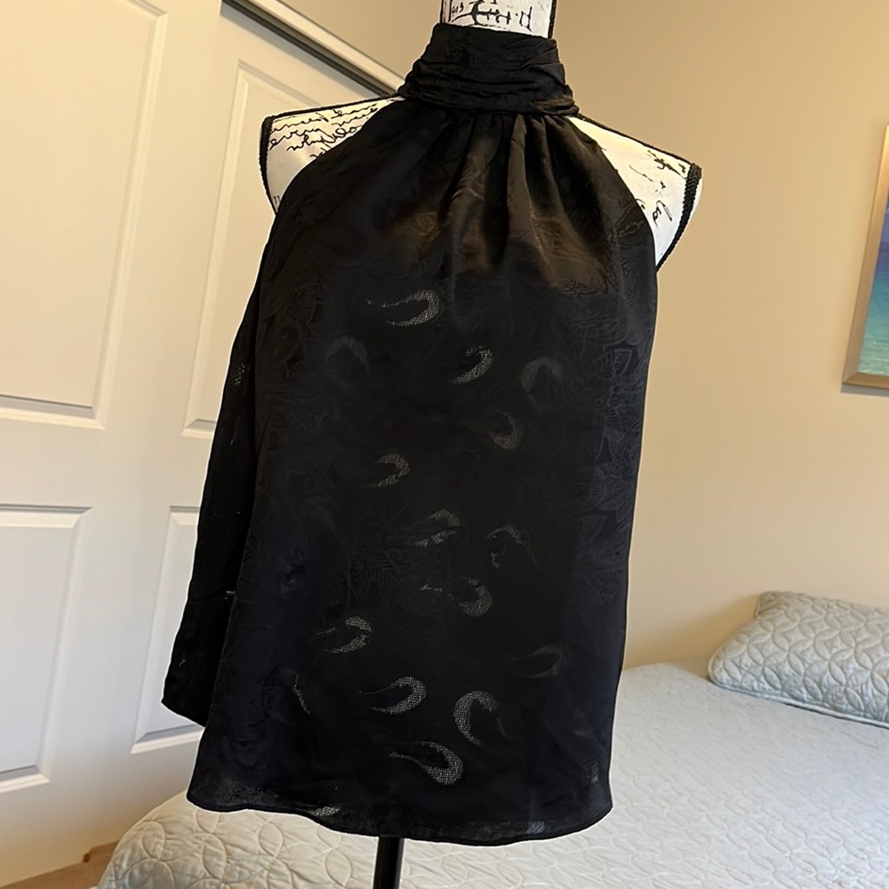 Tahari blouse M